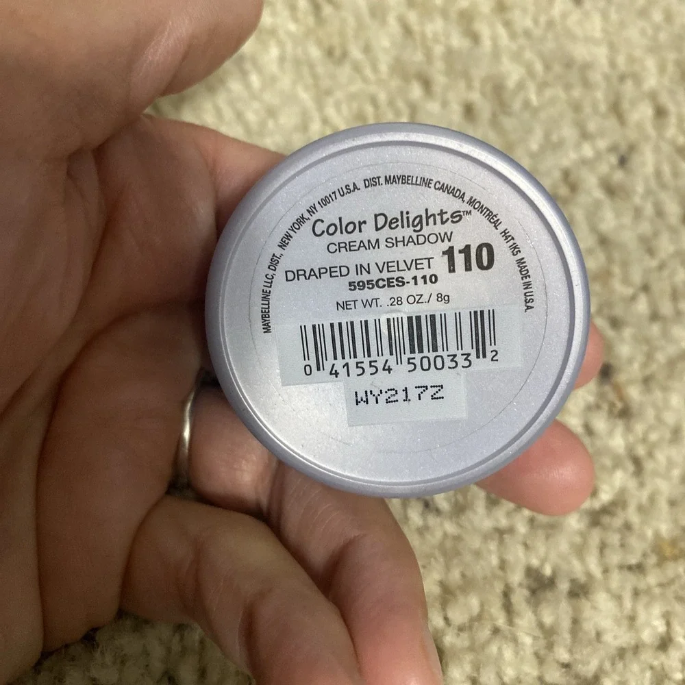 Maybelline Color Delights cream shadow ~ 110 Draped In Velvet ~ eye shadow quad